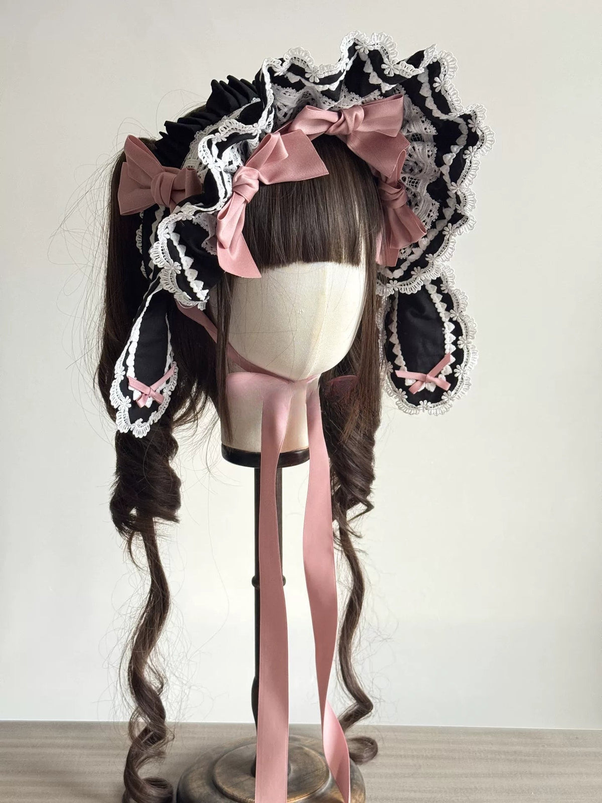 Laura's Doll — Full Colorway